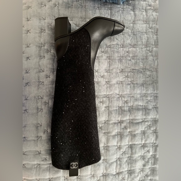 Chanel boots - Picture 3 of 4